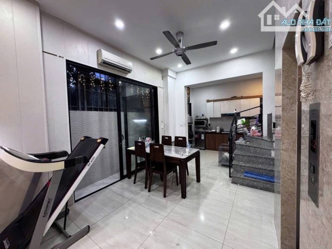 Chỉ duy nhất siêu phẩm lô góc 3 thoáng lk Hoàng Mai, 6 tầng thang máy, dt 85m2, giá 25 tỷ - 6