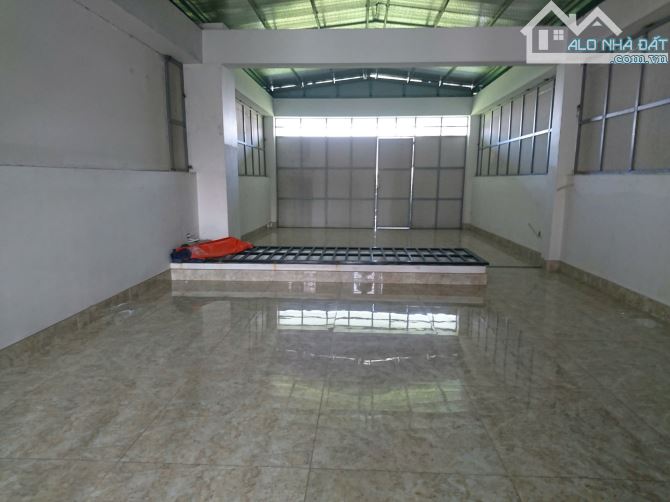 Toà nhà văn phòng 5x20m, hầm 4 tầng có thang máy ngay Lương Định Của, P. An Phú - 6