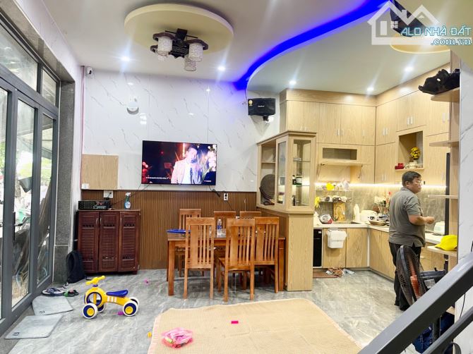 🔥 BÁN NHÀ 2 TẦNG MẶT TIỀN HOÀI THANH – 85M² GIÁ 5TYx - 6