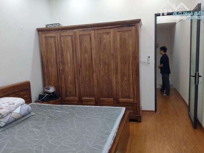 BÁN NHÀ PHỐ NHUỆ GIANG-PHÂN LÔ ÔTÔ ĐỖ CỬA-DÂN XÂY CÒN MỚI 46M2 11,2 TỶ - 6