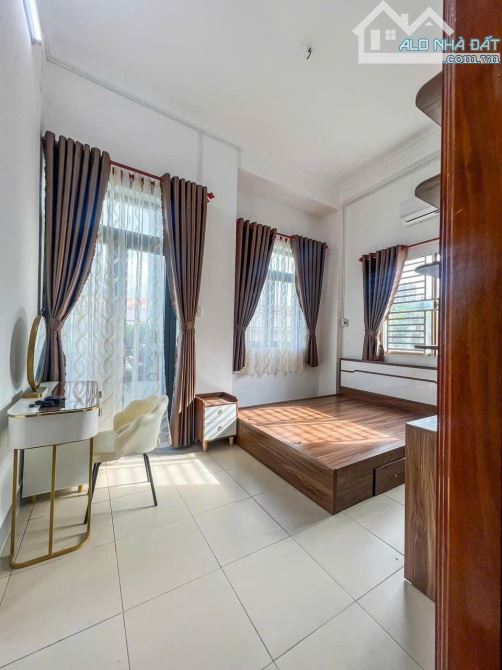 BÁN NHÀ 1 TRỆT 2 LẦU HẺM 50 QUANG TRUNG 4,8 TỶ - 6