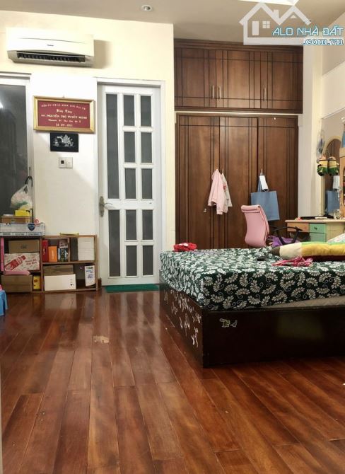 NHÀ 3 TẦNG – HẺM Ô TÔ – CÔNG VIÊN TRƯỚC NHÀ – 74M² – GIÁ CHỈ 10.5 TỶ – P13 TÂN BÌNH - 7