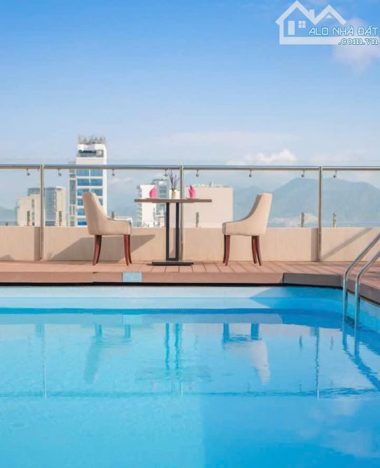 Cho thuê khách sạn 4 sao Khách sạn 21 tầng, 105 phòng tại trung tâm Nha Trang cách bển 3p - 8