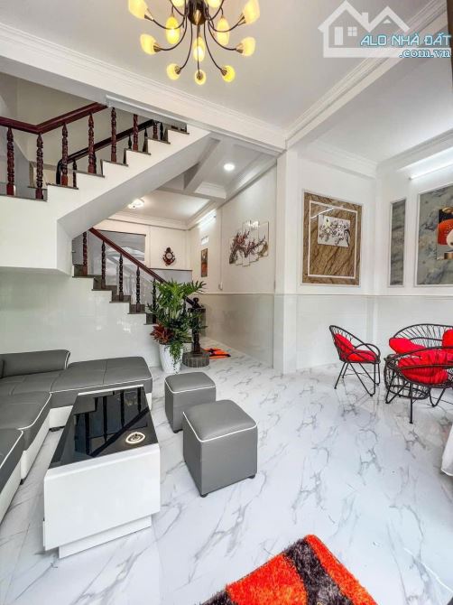 BÁN NHÀ 1 TRỆT 2 LẦU HẺM 50 QUANG TRUNG 4,8 TỶ - 8