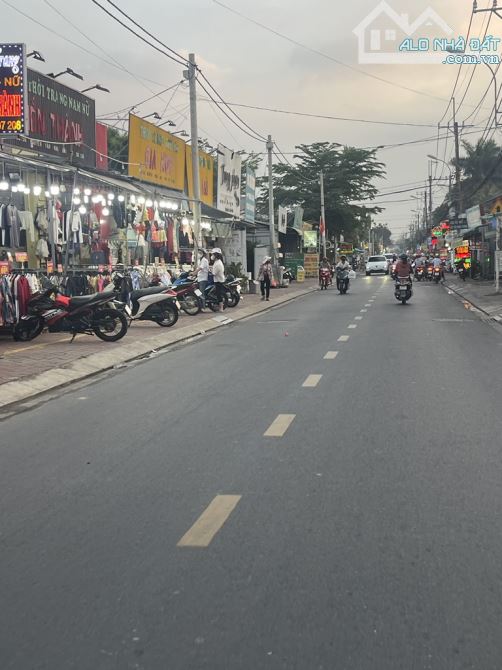 BÁN KHÁCH SẠN 2 SAO - NGAY TT CỦ CHI - 853M2 - 20PHÒNG - DÒNG TIỀN 150TR/TH - 9