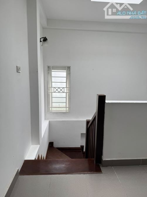 Phạm Ngọc Thạch, 2 oto tránh, Vỉa hè, View Vincom, KD. 34m2x6t, MT 3.5m. 11.1 tỷ - 8