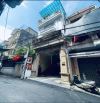 BÁN NHÀ MẶT PHỐ NGUYỄN CHÍNH . MT 5 M . NHÀ 3 TẦNG . DT 81 M . GIÁ 12,7 TỶ