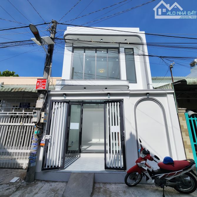 BÁN NHÀ TRỆT LỮNG 3PHÒNG NGỦ MỚI 100% KDC SƠN THỦY - NGUYỄN VĂN LINH - LONG HÒA BÌNH THỦY