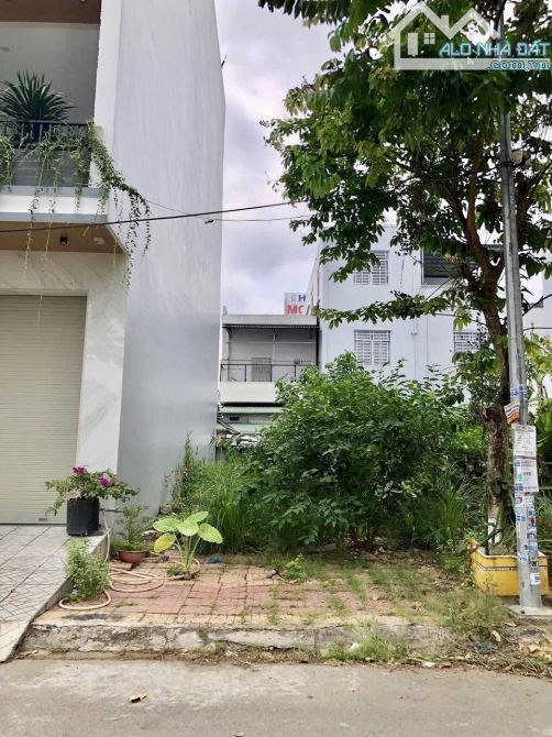 Chủ gửi. Nền đường B1, Khu Hưng Phú 1, Cái Răng, Cần Thơ.