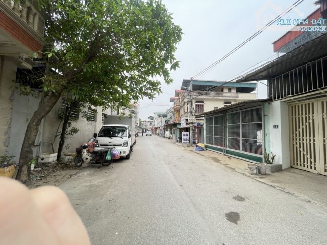 Bán đất Đặng Xá, Gia Lâm, DT 100m, MT rộng, đường ô tô tránh, trung tâm tiện ích, giá 6.x