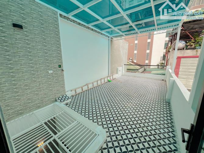 Cực phẩm! Bán nhà Trương Đinh, Hoàng Mai, giao thông thuận tiện, 60m2, 4 Tầng, 9.3 Tỷ