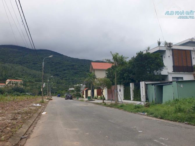 Bán 300 m2 đất đẹp view núi Sơn Trà -MT đường Nguyễn Tuấn Thiện, Đà Nẵng Giá Tốt có TL