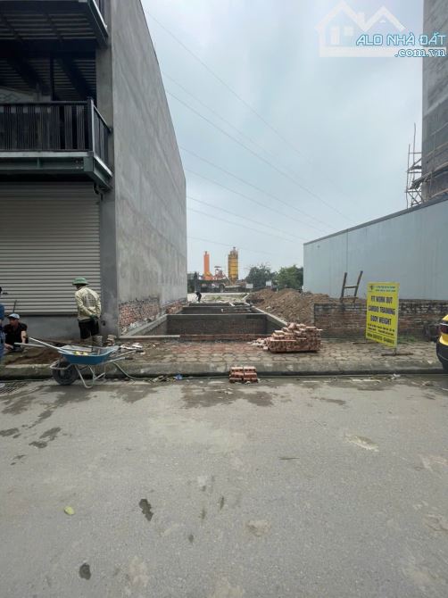 Bán đất 72m Lộc Ninh Chúc Sơn, phân lô ô tải tránh nhau, đẹp nhất Chúc Sơn giá 7,1 tỷ