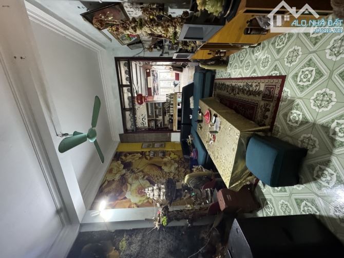 Cơ Hội Vàng Sở Hữu Nhà Đất Tam Trinh – Yên Sở, Khu Vực Đang Phát Triển, 71m2, Chỉ 8.8 Tỷ