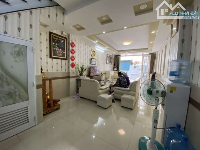 BÁN NHÀ HXH PHÚ NHUẬN PHAN ĐÌNH PHÙNG,P3. 4X14. 6 TẦNG.HĐT 25 TRIỆU.GIÁ 13,2 TỶ TL.