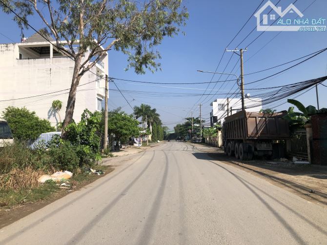 Giá 3,2 tỷ  tlc. Bán lô đất biệt thự mini TĐC P. Hoá An, Biên Hoà. 7x18m 126m. Đường oto.