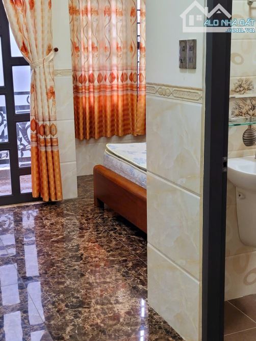 BÁN NHÀ 1 TRỆT 1 LẦU HẺM XE MÁY XÔ VIẾT NGHỆ TĨNH