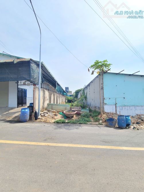 5 Tỷ__256,2m2__Bán đất 6x45m, phù hợp xây xưởng, nhà trọ__cách đường Liên Huyện chỉ 50m
