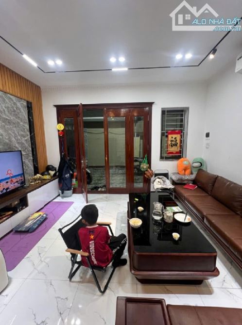HIẾM NHẤT PHÚC ĐỒNG, 3 PHƯỚC RA PHỐ, NỘI THẤT XỊN, Ô TÔ. BÁN NHÀ NGUYỄN LAM LONG BIÊN