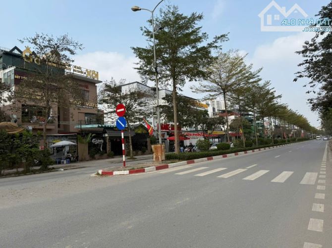 Bán đất Đỗ Nhuận, Xuân Đỉnh, Bắc Từ Liêm, 251 m2, MT 19,8m, giá 85 tỷ