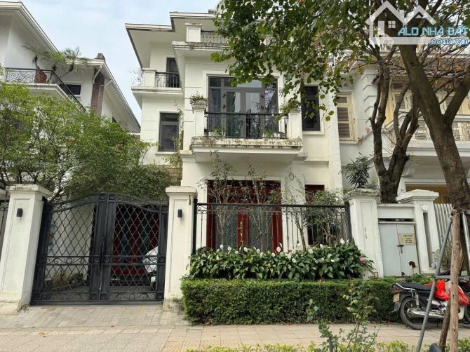 GIÁ VÔ ĐỊCH-BIỆT THỰ SIÊU VIP CIPUTRA - NHÀ ĐẸP NỘI THẤT CAO CẤP, ĐƯỜNG ĐÔI 200m2x4T_83TỶ