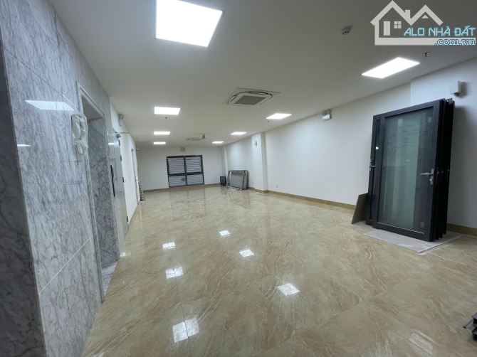 Cho thuê tòa khách sạn 24 phòng 170m2*9 tầng Nguyễn Thị Định, Trung Hòa, Cầu Giấy - 10