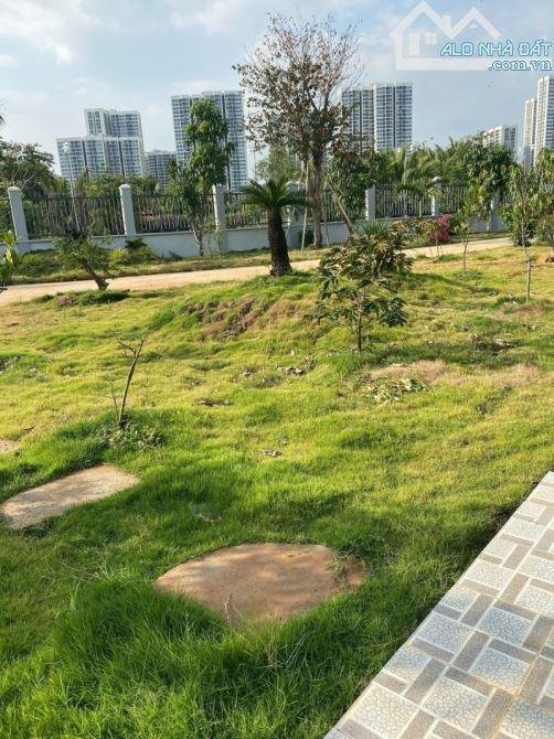 Bán Đất 2 MT View Sông Ngay NGuyễn Xiển 20x40=800m2 Giá 28 TỶ - 10