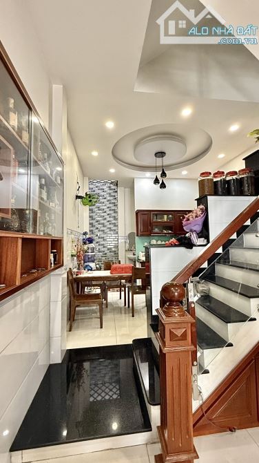 ✨ GIÁP AEON TÂN PHÚ, 57M2 (Ngang 4M x Dài 14M), 4 TẦNG (4PN), HẺM XE HƠI 8M THÔNG - 7,2 TỶ - 11