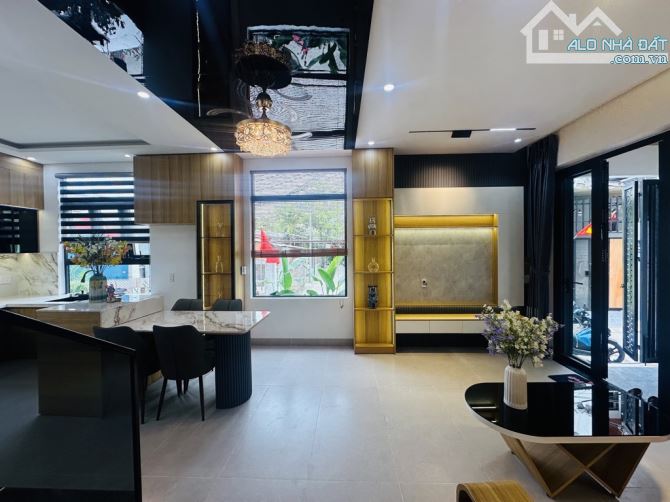 KIỆT Ô TÔ ĐƯỜNG TÔ HIỆU - CHỈ NHỈNH 3TY TIỂU HỌC - CĂN NÀY KHÔNG MUA THÌ MUA CĂN NÀO NỮA - 11