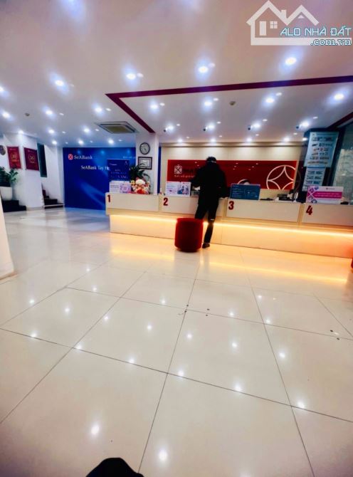 Bán nhà MP Hoàng Quốc Việt 240mx10T, lô góc, vỉa hè, thang máy KD, 155 tỷ.