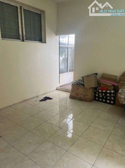 Bán nhà ngách 100 Văn Hương 30 m 4 tầng 4 ngủ 5.95 tỷ.  NGÕ NÔNG - TRUNG TÂM - NHÀ ĐẸP - 1