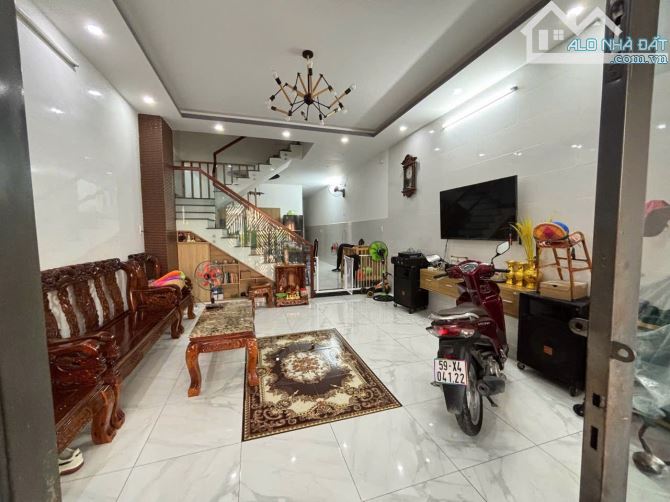Nhà 1T3L ngay đông Tăng Long , Trường Thạnh Q9 giá mềm 100m2 SHR - 1