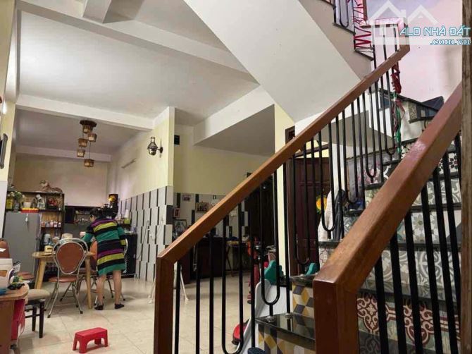 “SIÊU ĐẮC ĐỊA- GIÁ RẺ NHẤT KHU VỰC-CƠ HỘI ĐẦU TƯ SIÊU HẤP DẪN- BÁN ĐẤT TẶNG NHÀ 3TẦNG. - 1