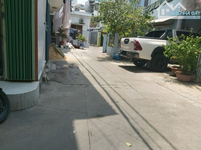 Bán nhà Gò Vấp, hẻm xe hơi , sát mặt tiền Nguyễn Kiệm, 5.5 x 23, 10.7 tỷ TL - 1