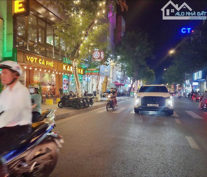Hẻm xe hơi 4M Lê Văn Sỹ Q3 -2Tầng-34M2- Giá chỉ Nhỉnh 5 Tỷ.‼️ - 1