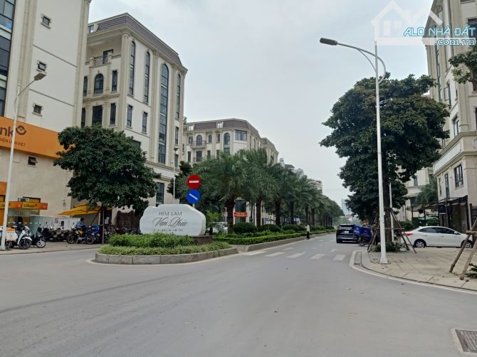 Bán toà nhà văn phòng 7 tầng tại Himlam Vạn Phúc đường ô tô tránh vỉa hè - 1