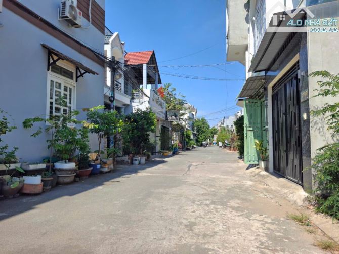 GIÁ CỰC SỐC,NHÀ 2TẦNG TẶNG FULL NỘI THẤT,HẺM XE HƠI 6M,DT77M NGAY ĐƯỜNG NGUYỄN DUY TRINH - 1