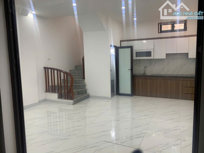 BÁN NHÀ 3Tx73m GIÁ 3ty76, GẦN SIÊU THỊ LAN CHI, TRƯỜNG THCS CHÚC SƠN - 1