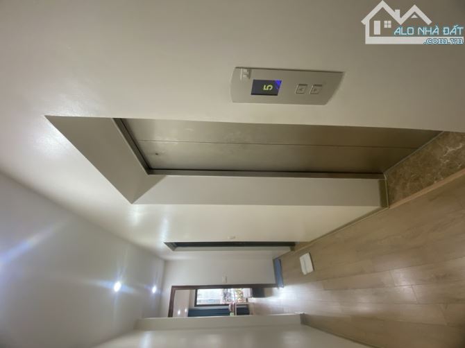 Vũ Tông Phan, nhà đẹp lung linh, 7 tầng thang máy, hàng xóm Royal, DT 46m2, giá 11 tỷ 3 - 1