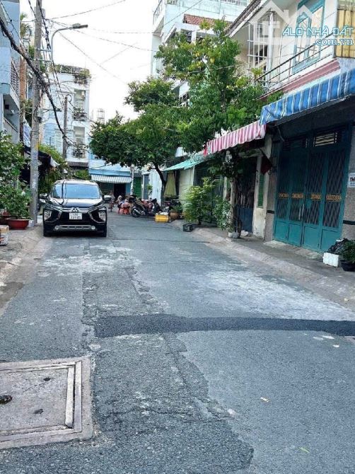 HẺM NHỰA 8m "NGUYỄN SƠN" 170m2( 8.1x21m ) TIỆN XÂY CHDV, KHÁCH SẠN , CHỈ 100Tr/m2 - 1
