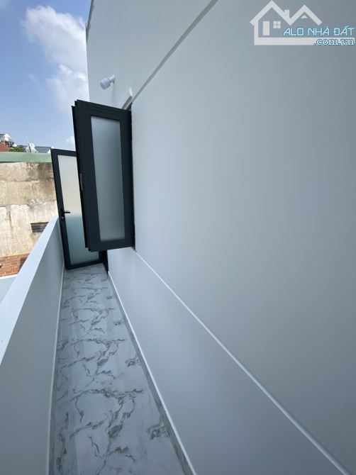 Bán Nhà rộng rãi thoáng mát đường ô tô - 14
