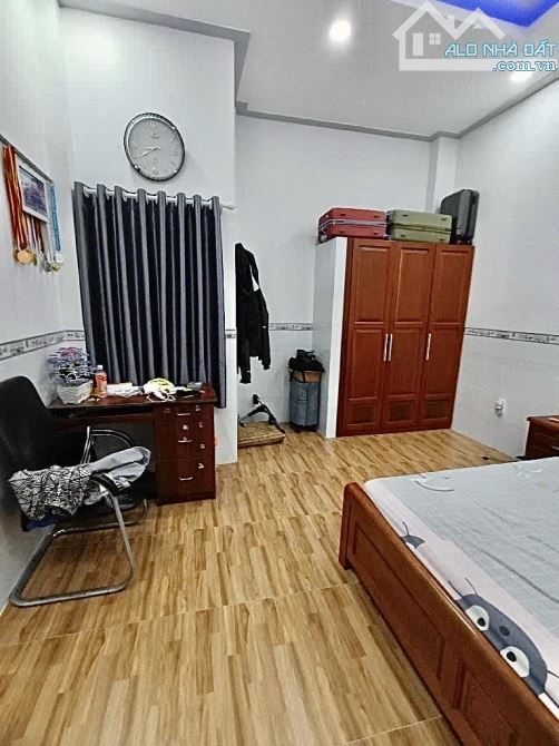 ✨ GIÁP AEON TÂN PHÚ, 57M2 (Ngang 4M x Dài 14M), 4 TẦNG (4PN), HẺM XE HƠI 8M THÔNG - 7,2 TỶ - 16