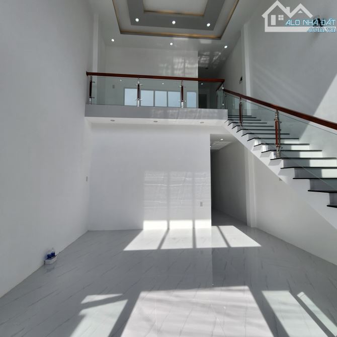 BÁN NHÀ TRỆT LỮNG 3PHÒNG NGỦ MỚI 100% KDC SƠN THỦY - NGUYỄN VĂN LINH - LONG HÒA BÌNH THỦY - 2