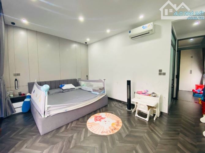 Cần Bán Nhà 1 Trệt 2 Lầu Hẻm Ôtô Trương Công Định 60M2 Ngang Hơn 5m - 2