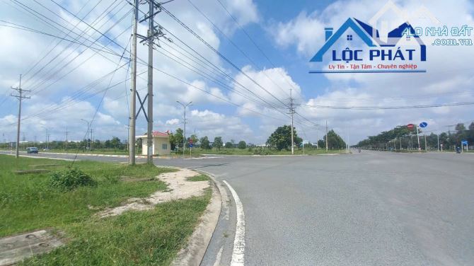 Bán đất SKC 5.000m2 giá chỉ 22,5 tỷ. KCN Trảng Bom-Đồng Nai - 2