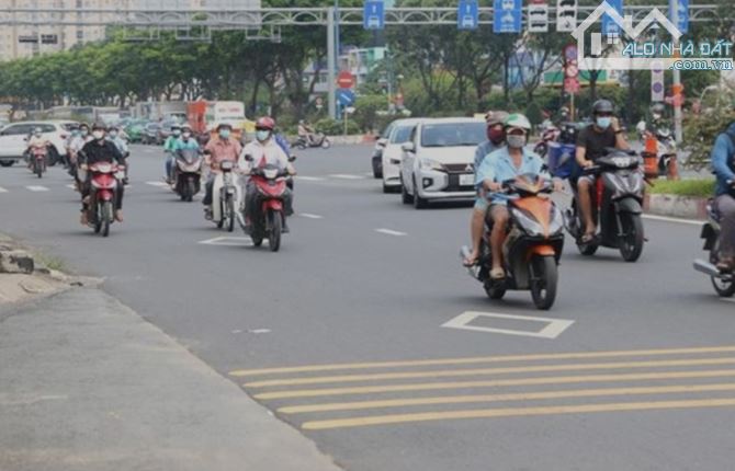 BÁN GẤP LÔ ĐẤT Đ.HÙNG VƯƠNG TT.HIỆP PHƯỚC-105M² 2TỶ NẰM NGAY TẠI TT HÀNH CHÍNH NHƠN TRẠCH - 2