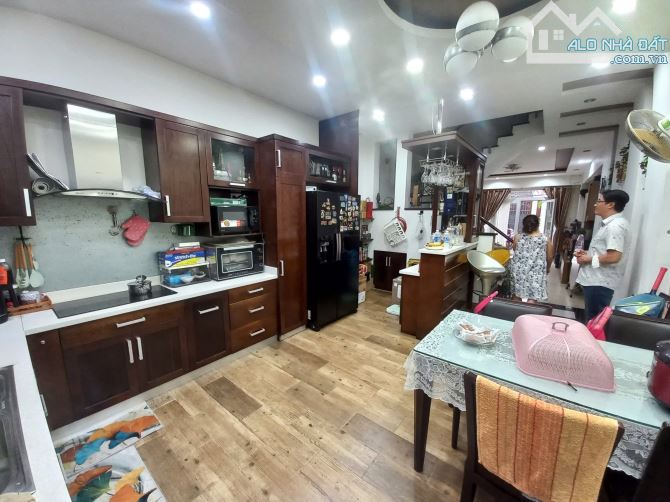 Bán nhà hẻm Xe Tải - Phan Văn Sửu - DT 4x13 - 52m2 - 4 tầng giá 10 tỷ tl - 2