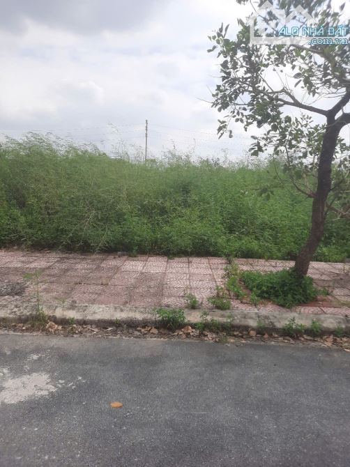 Cần bán lô Dũng Liệt mặt đường 15m view nội khu - 2