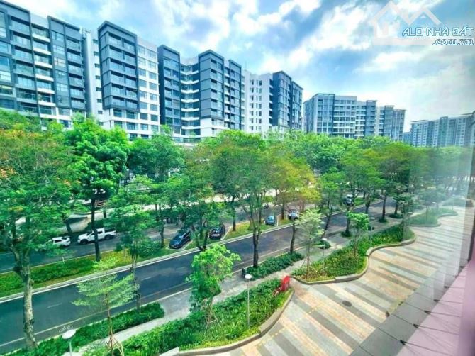 Số lượng có hạn chỉ 68 căn trên tổng số 6500 căn hộ.Shophouse kinh doanh - 2
