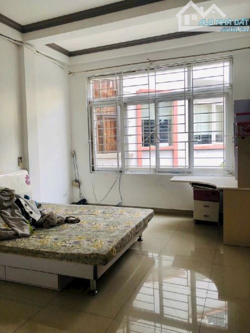 BÁN CĂN NHÀ MẶT TIỀN 4,5M, VỈA HÈ KINH DOANH MẶT PHỐ LÝ THƯỜNG KIỆT , HÀ ĐÔNG - 2